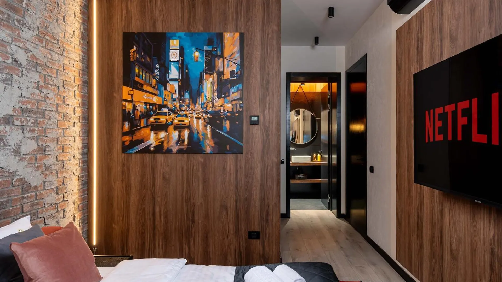 Win Herastrau - Luxury Design 2Br Apartment - Parking Bucharest 0*,