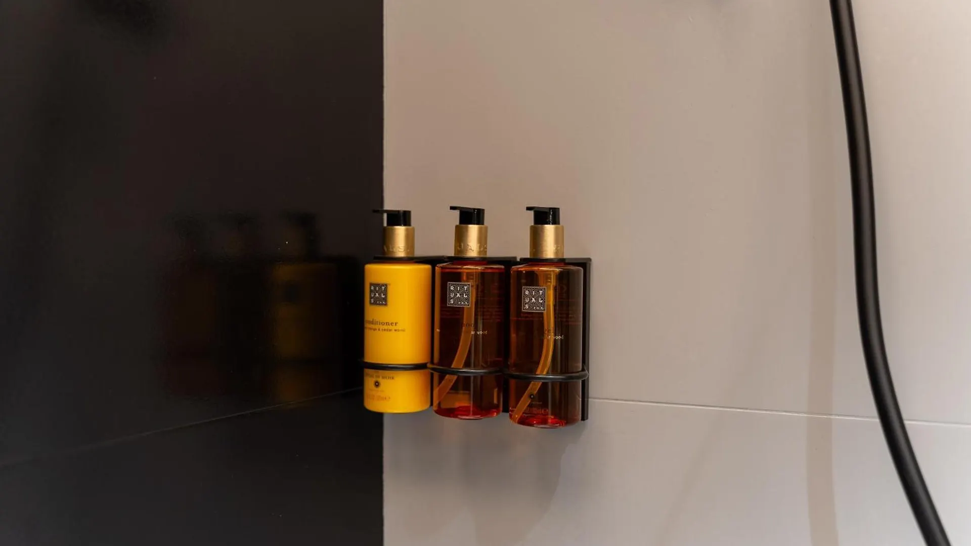 Win Herastrau - Luxury Design 2Br Apartment - Parking Bucharest Romania
